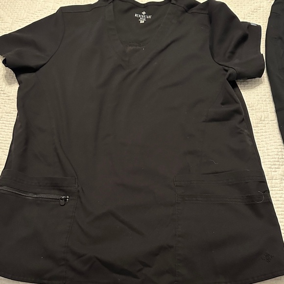 Med Couture Black Scrub Top - Picture 3 of 7